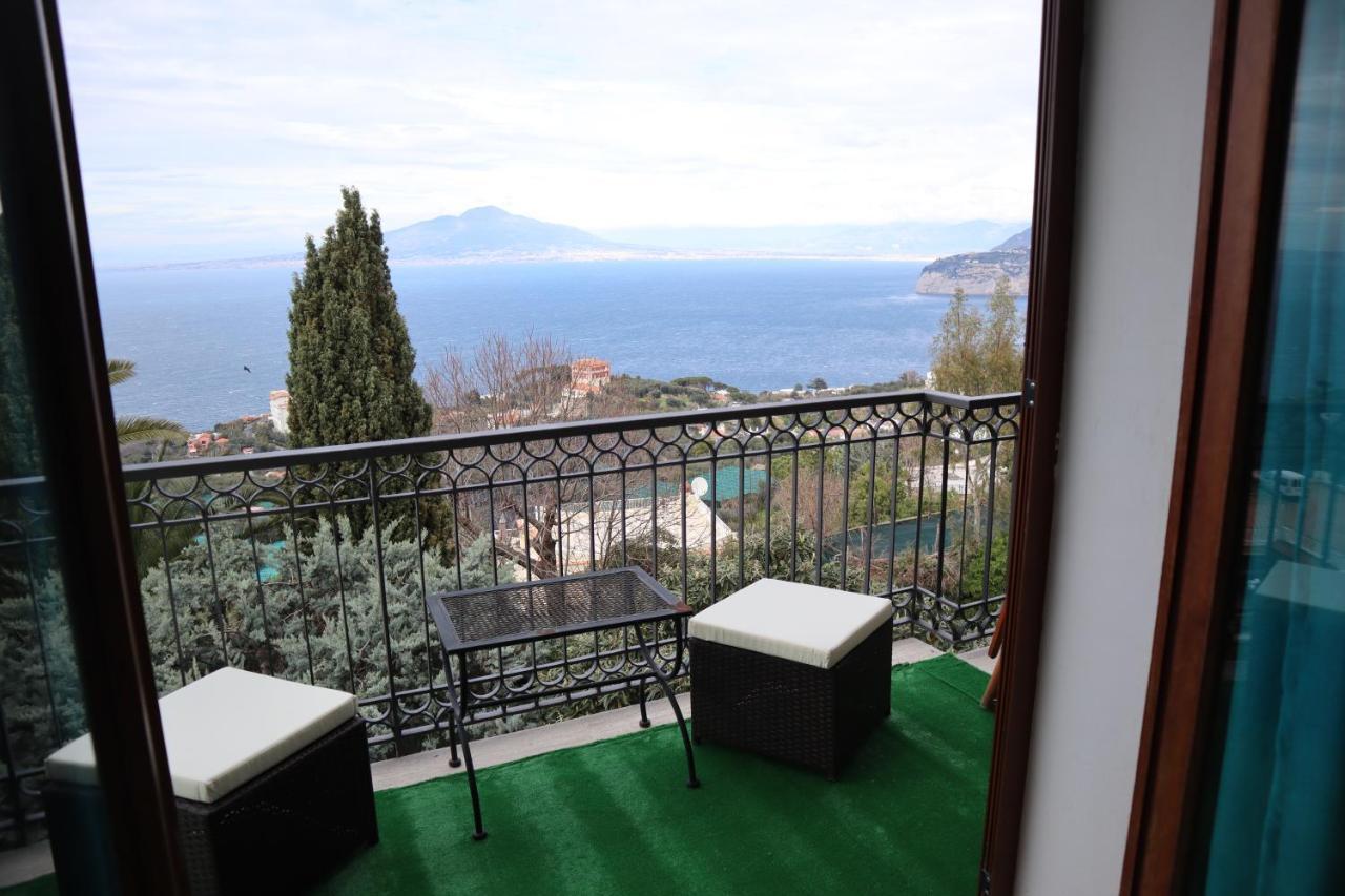 Villa Marylise Сорренто Екстер'єр фото